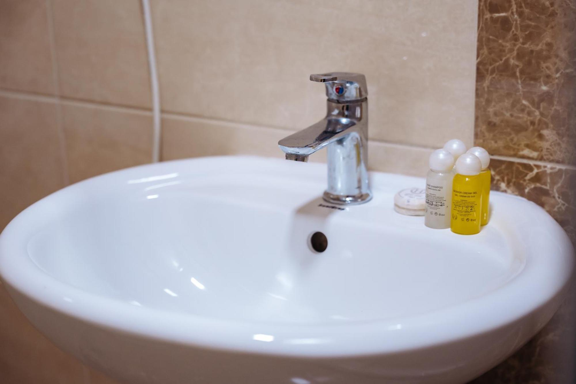 Comfort Hotel Кишинёв Экстерьер фото